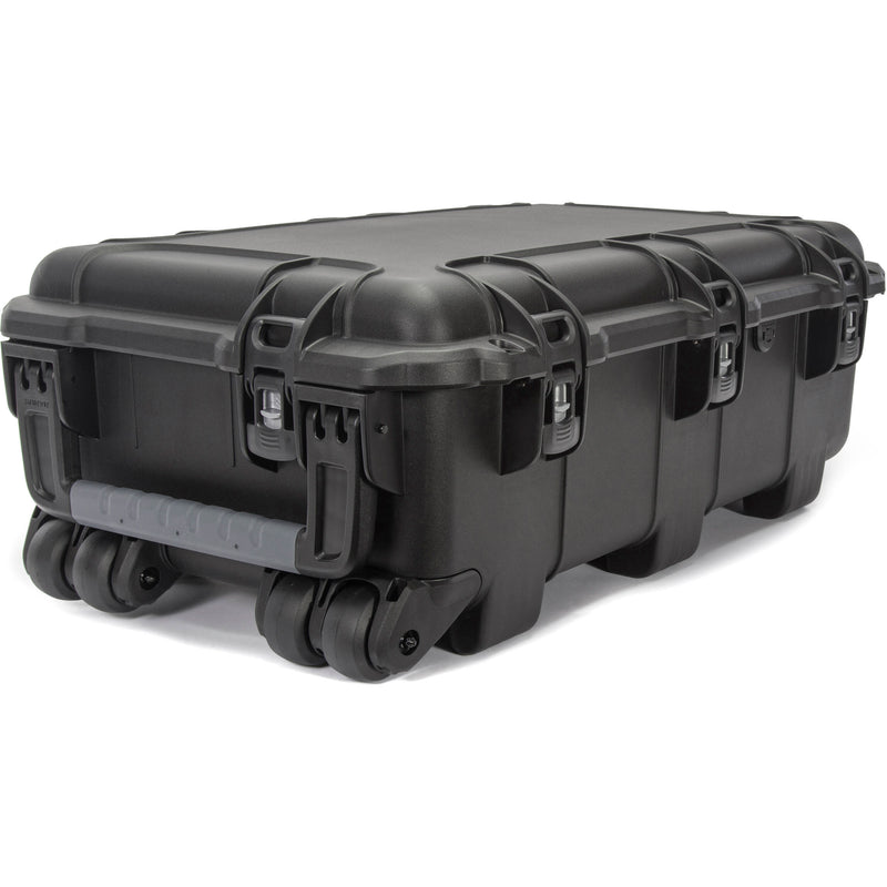 Nanuk 962 Wheeled Hard Case (Black)