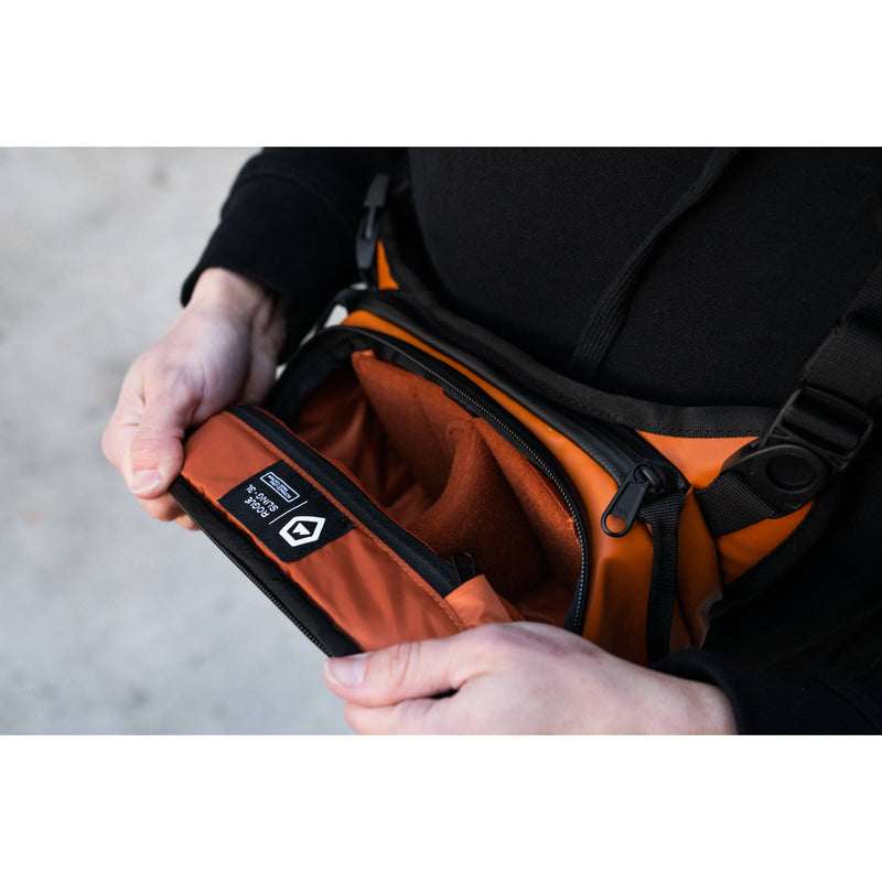 WANDRD ROGUE Sling (Sedona Orange, 3L)