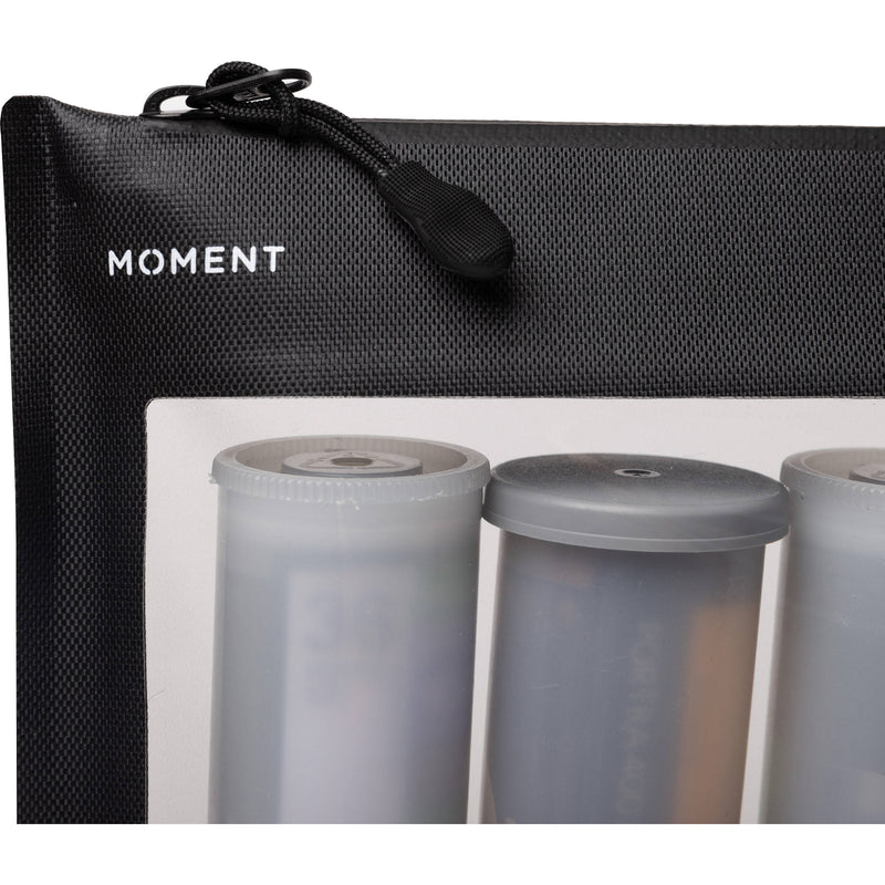 Moment Reusable Travel Film Pouch (Medium)