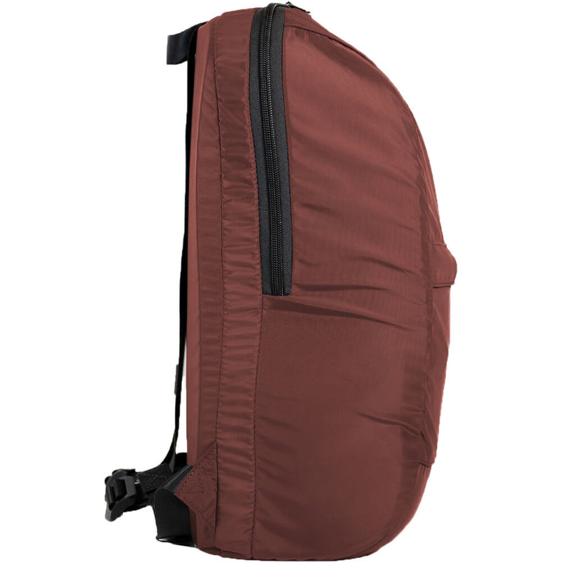 PKG International umiak Backpack (28L, Rum Raisin)