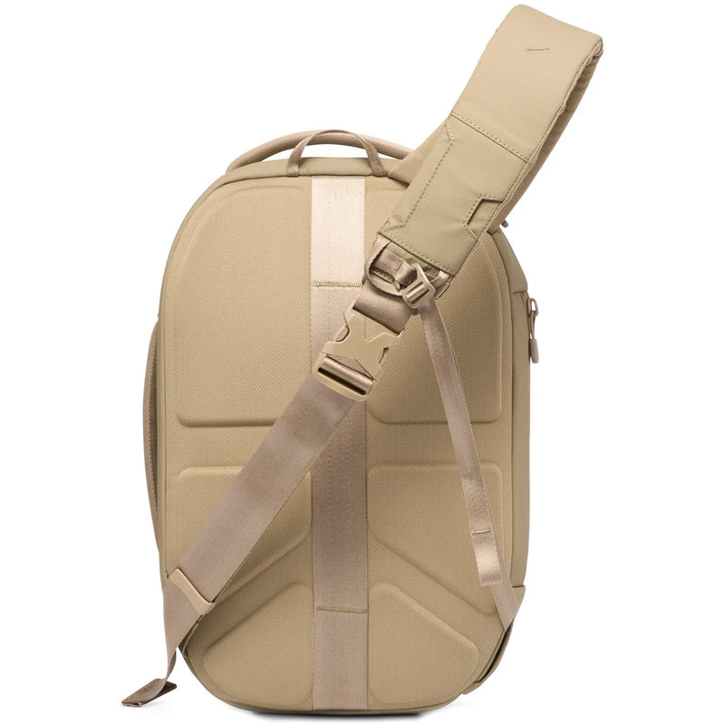 Nomatic Navigator RS Sling (Sand, 10L)