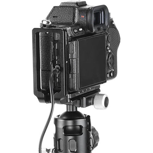 Sunwayfoto L Bracket for Sony a7R IV and a7R V