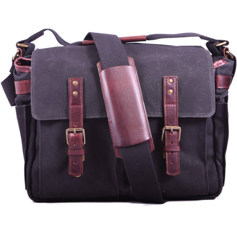 ONA The Astoria Messenger Bag (Black)