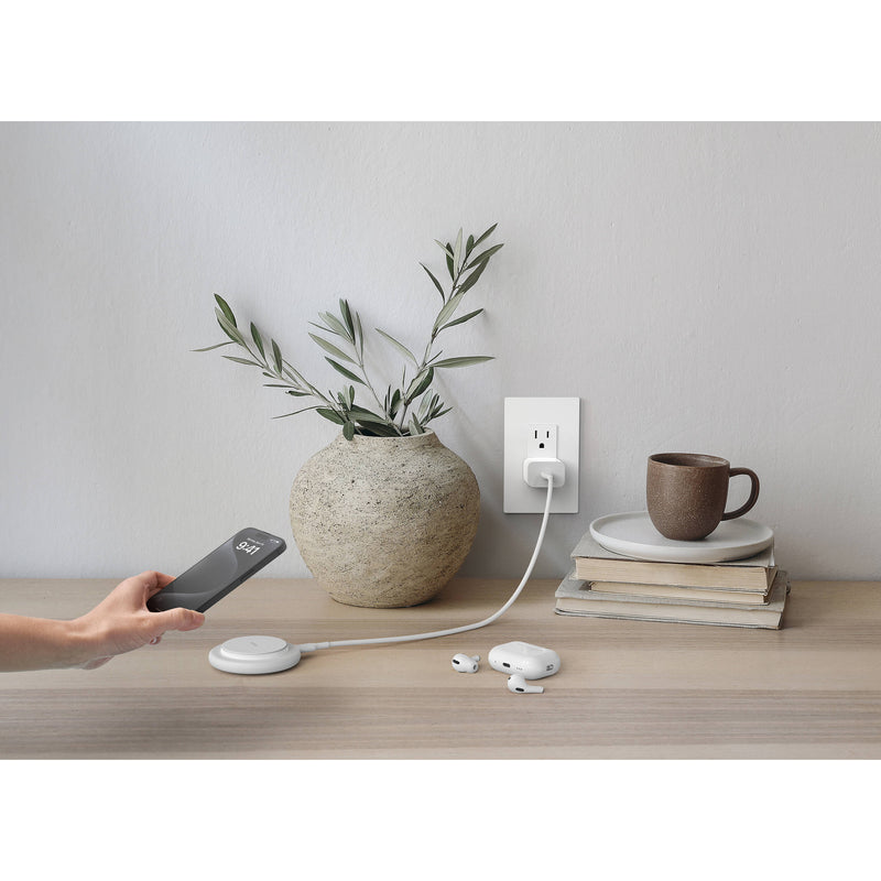 Belkin BoostCharge 15W Magnetic Qi2 Wireless Charging Pad (White)