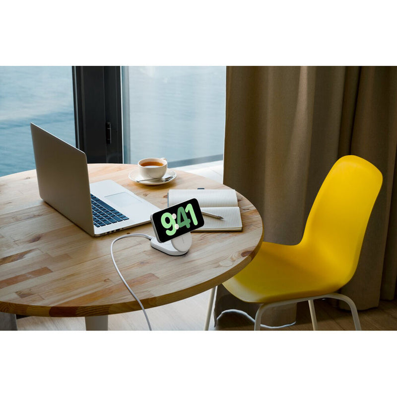 Belkin BoostCharge 15W 2-in-1 Magnetic Folding Wireless Qi2 Charging Stand (White)