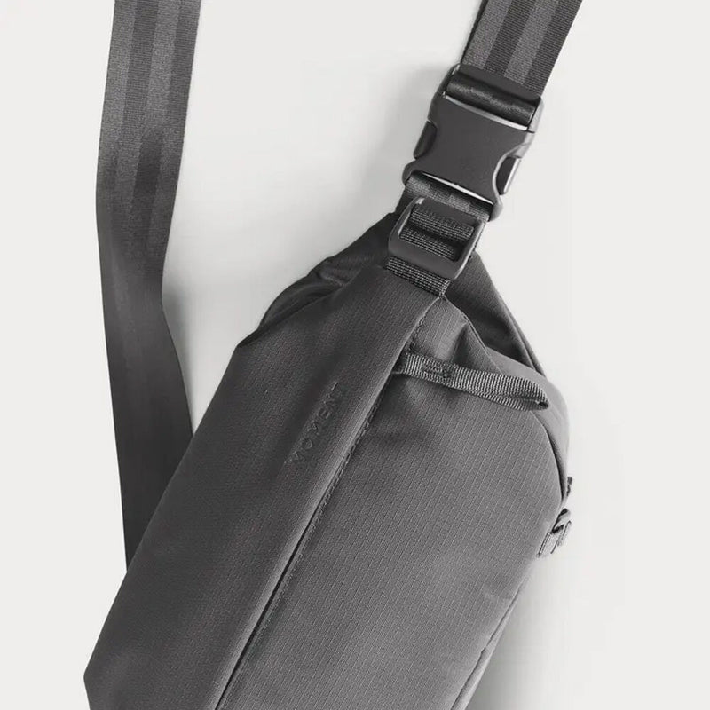 Moment Everything Sling (Gray, 2L)