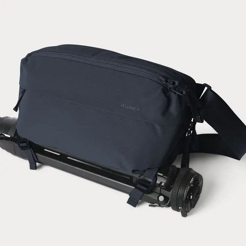 Moment Everything Sling (Navy, 2L)