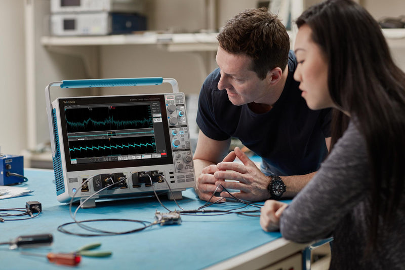 Tektronix MSO46 4-BW-350 MSO46 4-BW-350 MSO / MDO Oscilloscope 4 Series 6 Analogue 48 Digital 350 MHz 6.25 Gsps