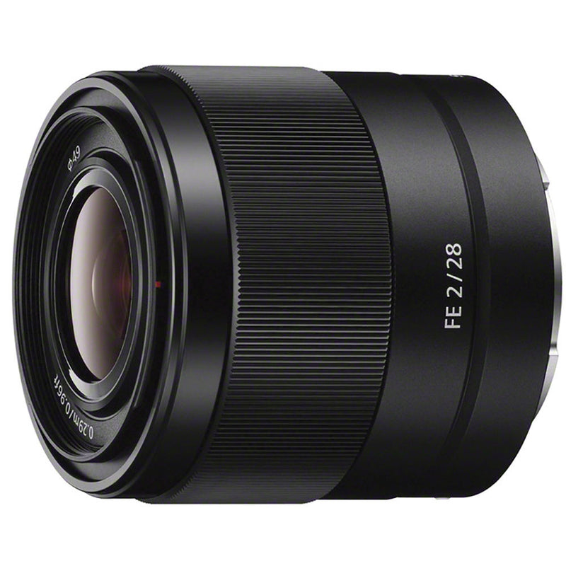 Sony FE 28mm f/2 Lens with Circular Polarizer Filter Kit