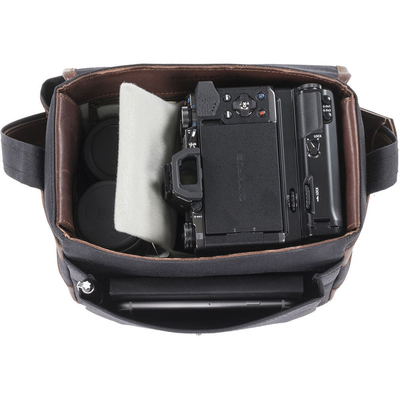 Oberwerth Frankfurt Camera Bag (Black/Dark Brown)