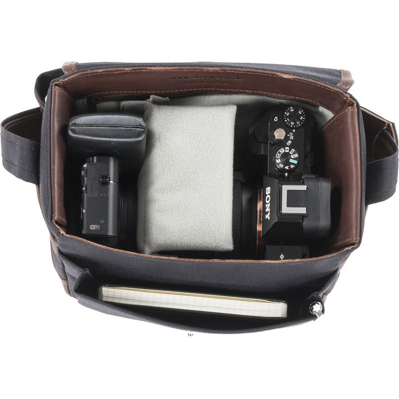 Oberwerth Frankfurt Camera Bag (Black/Dark Brown)