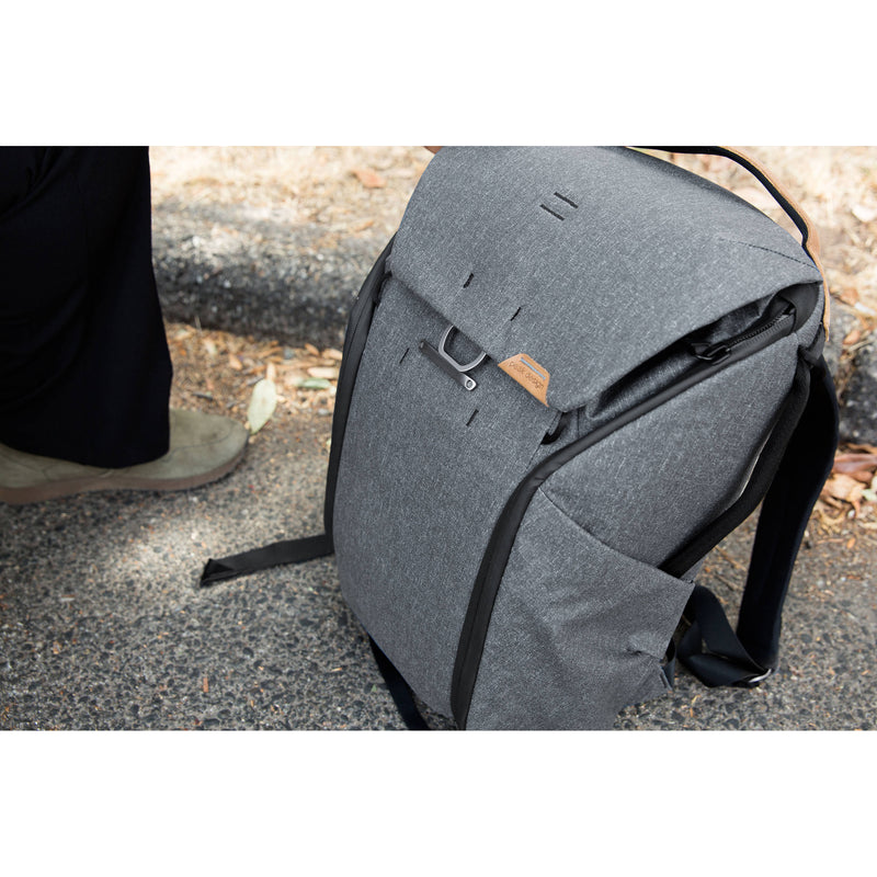 Peak Design Everyday Backpack v2 (20L, Charcoal)