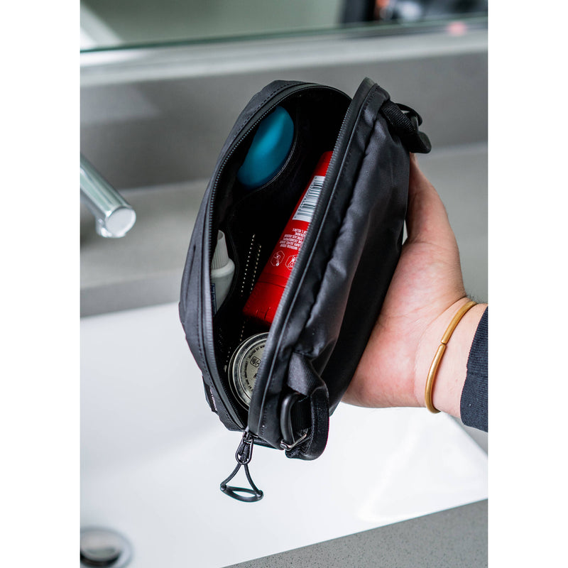 WANDRD Large 3.5L Toiletry Bag (Black)