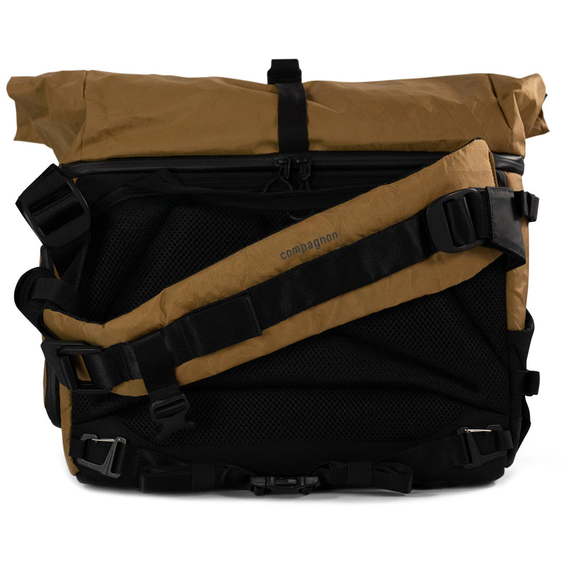 compagnon Element Sling 15 Camera Backpack (Desert Brown)